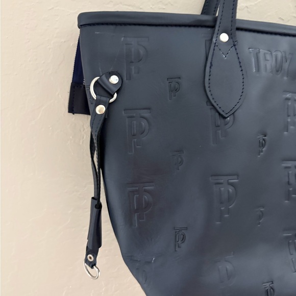 (Troy Pierre) Chic Blue Leather Tote Bag - Picture 9 of 10